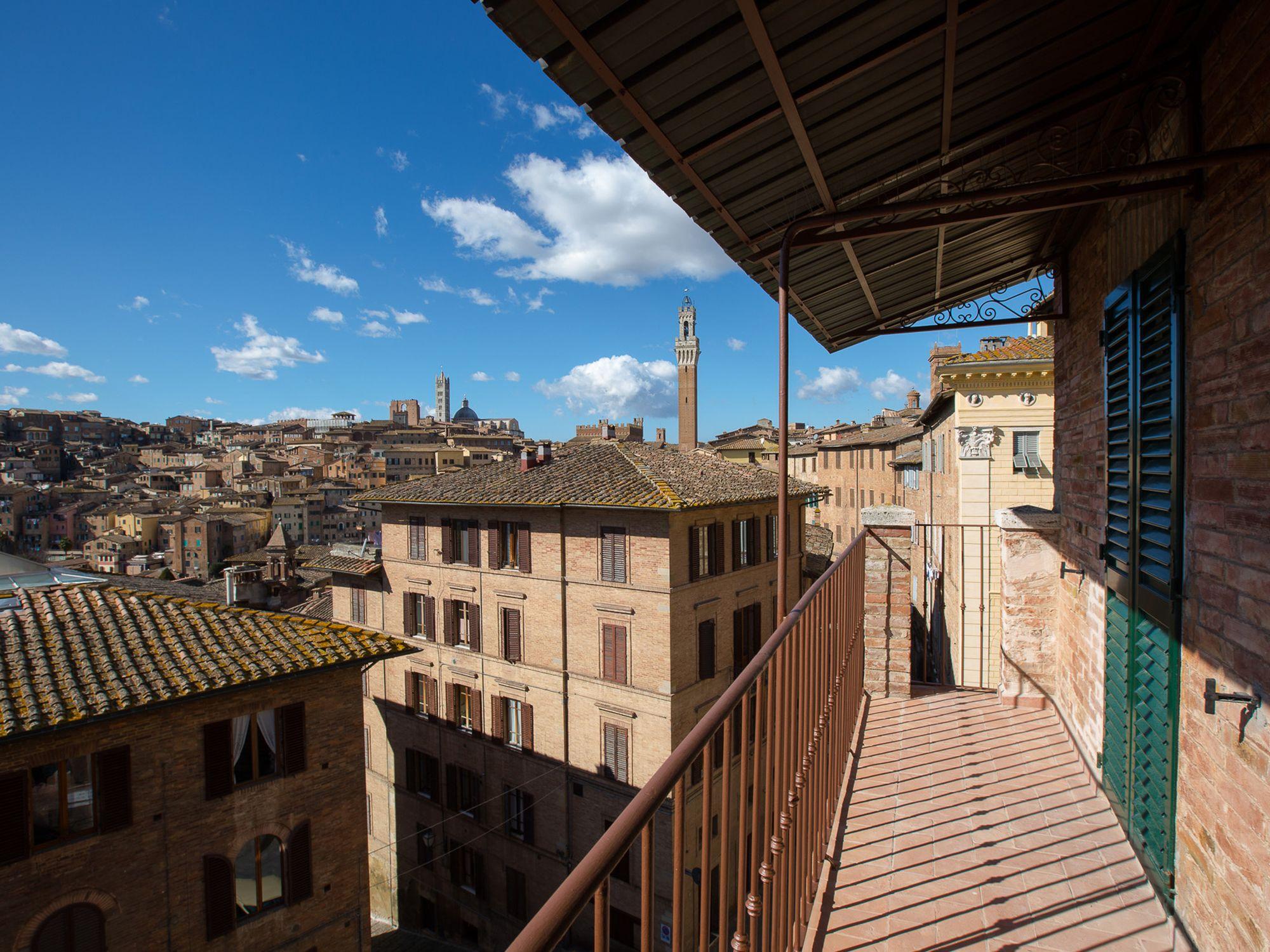 Appartamento Panoramico San Martino 12 シエーナ エクステリア 写真