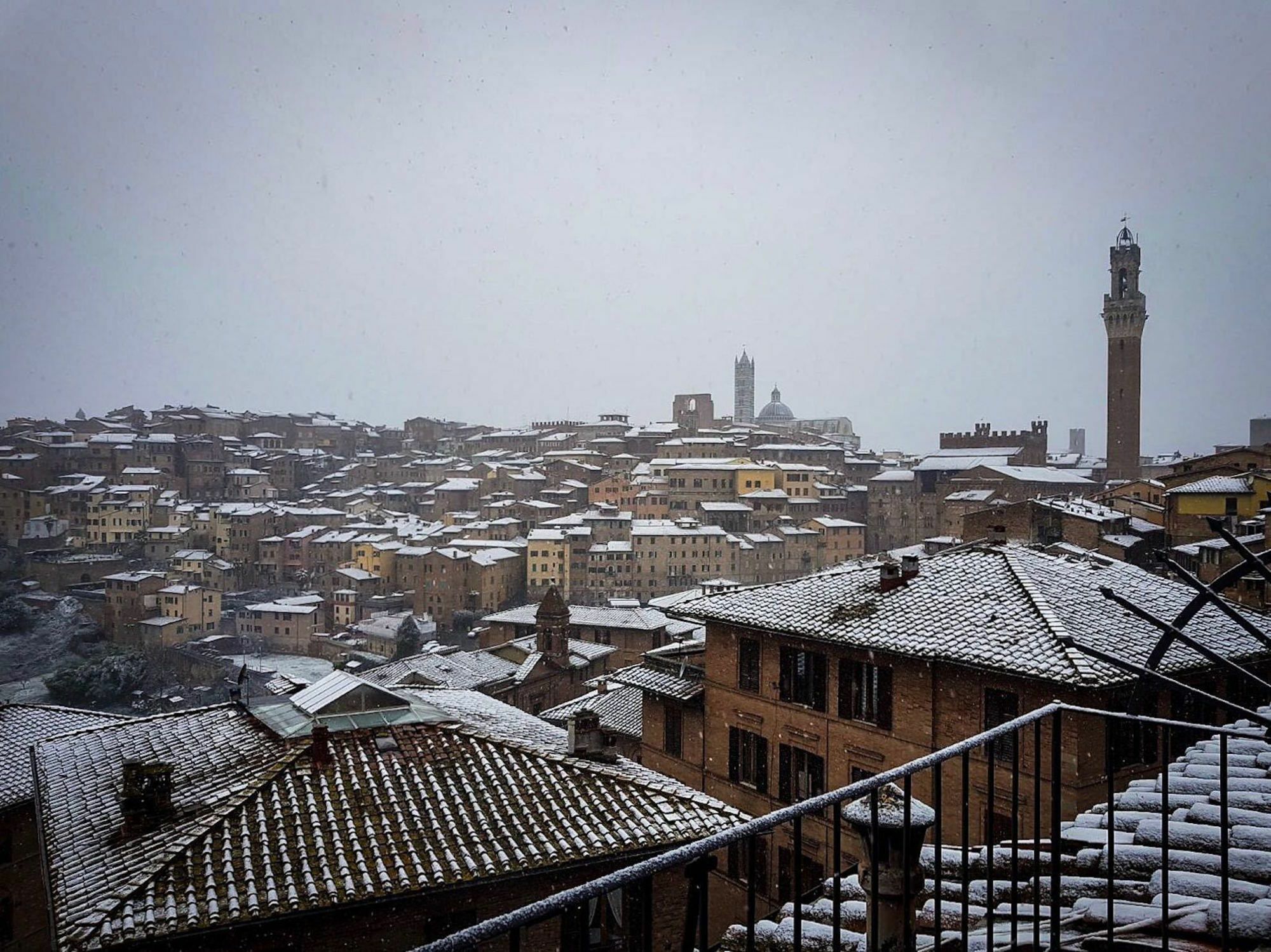Appartamento Panoramico San Martino 12 シエーナ エクステリア 写真