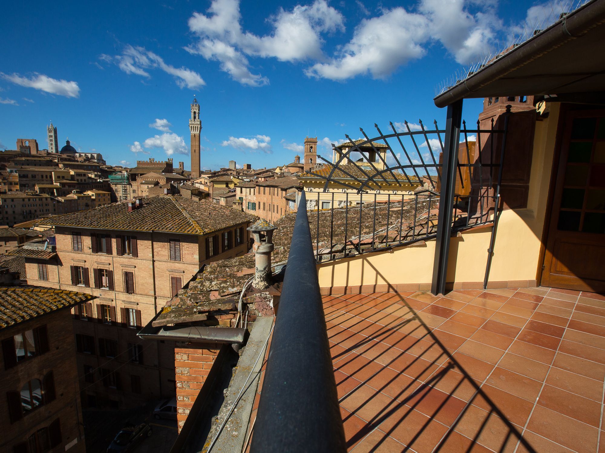 Appartamento Panoramico San Martino 12 シエーナ エクステリア 写真